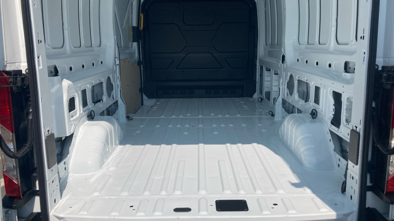 Ford Transit E-350 L3 Rwd 135kW 68kWh H2 Leader Van Auto